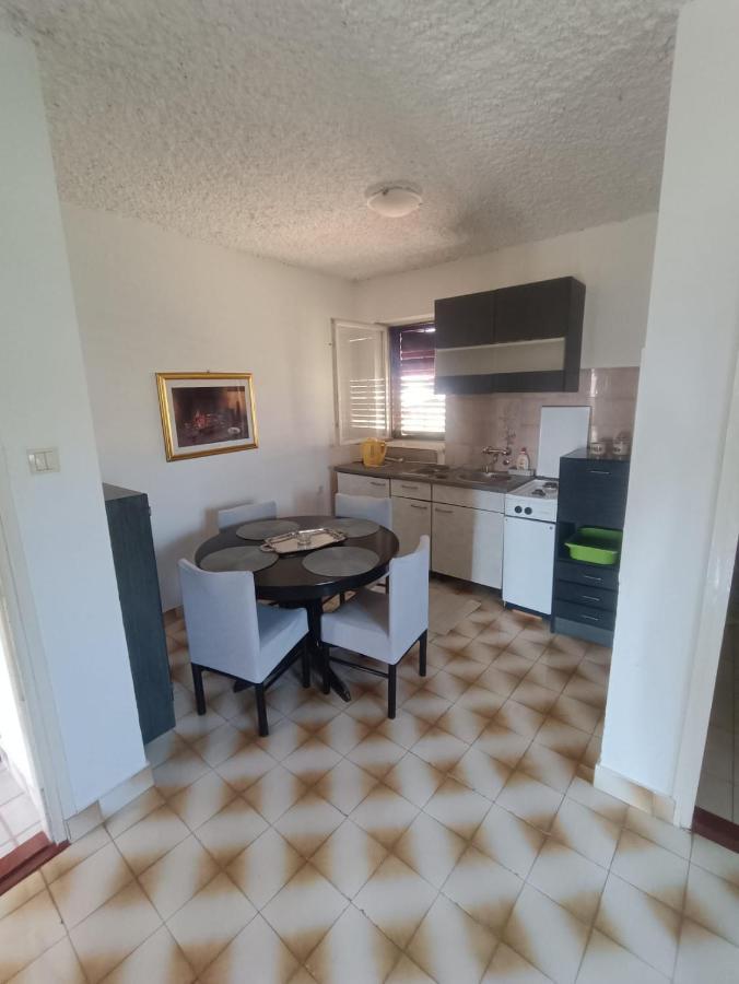 Tribunj Apartmani Extérieur photo