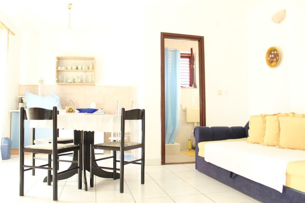 Tribunj Apartmani Extérieur photo