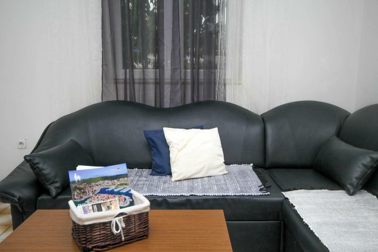 Tribunj Apartmani Extérieur photo