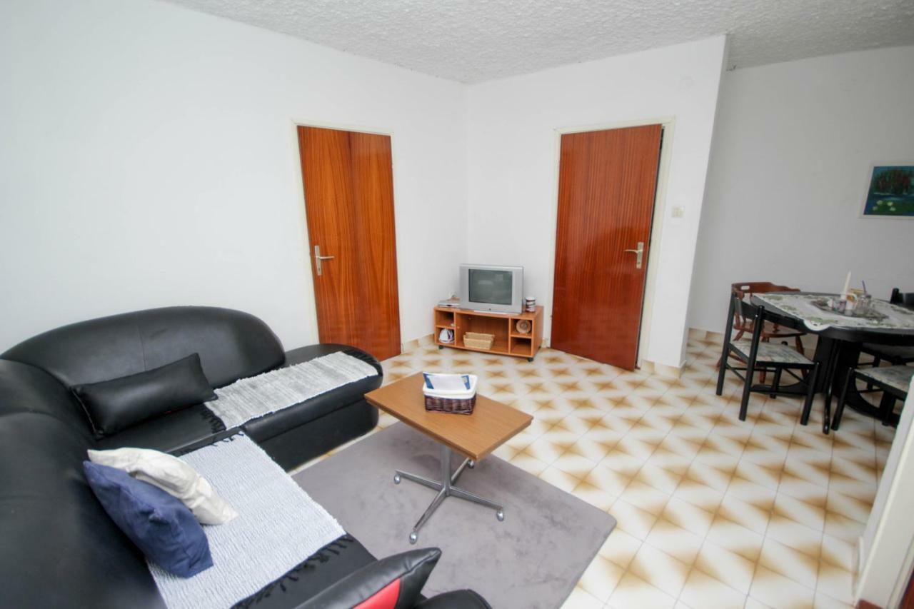 Tribunj Apartmani Extérieur photo